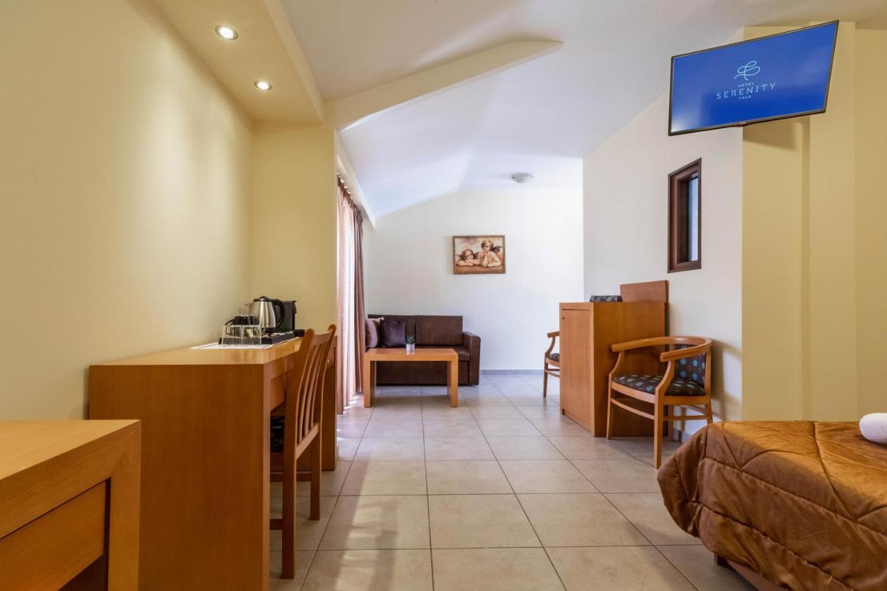 Hotel Serenity Toló Kültér fotó